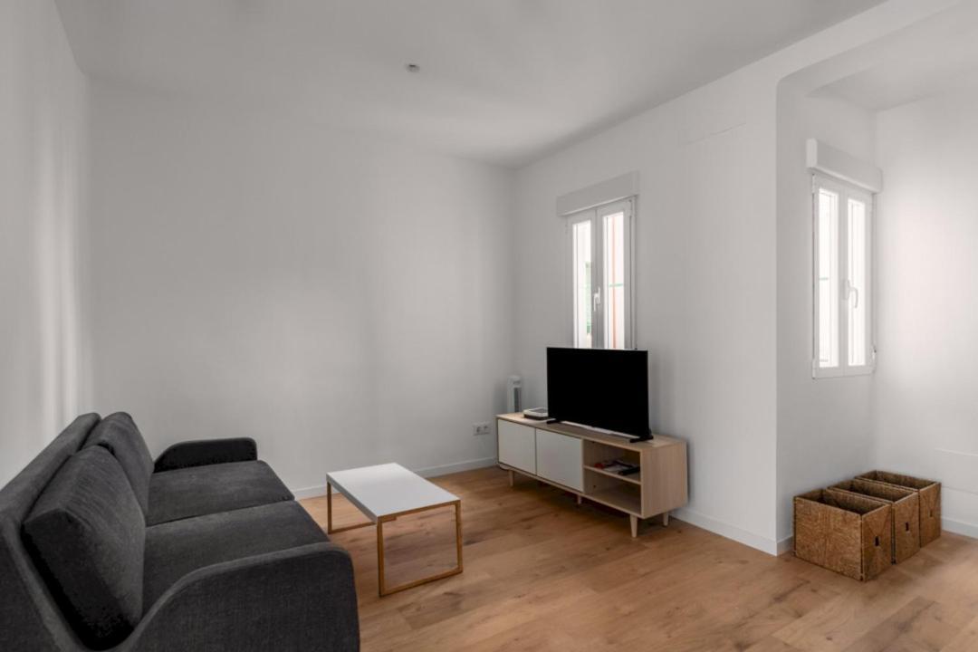 2 Bedrooms 1 Bathroom Furnished - Delicias - Bright - Mintystay Madrid Dış mekan fotoğraf